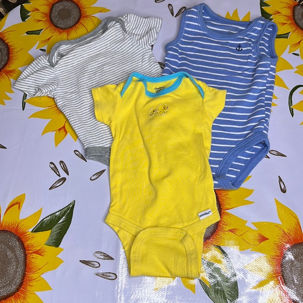 Baby Bodysuits Lot of 3! Size 3M
